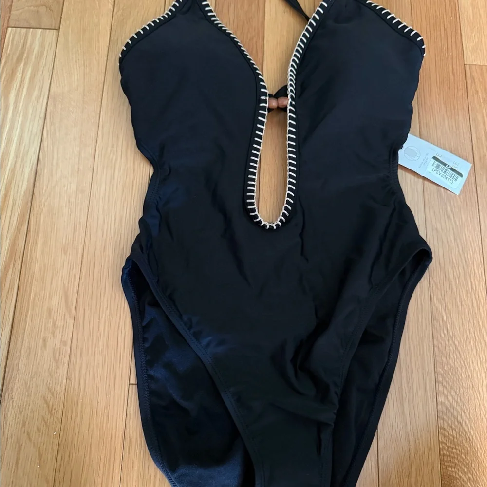 Women’s Small Shade and Shore Black Halter One-Piece Swimsuit NWT - Picture 1 of 5